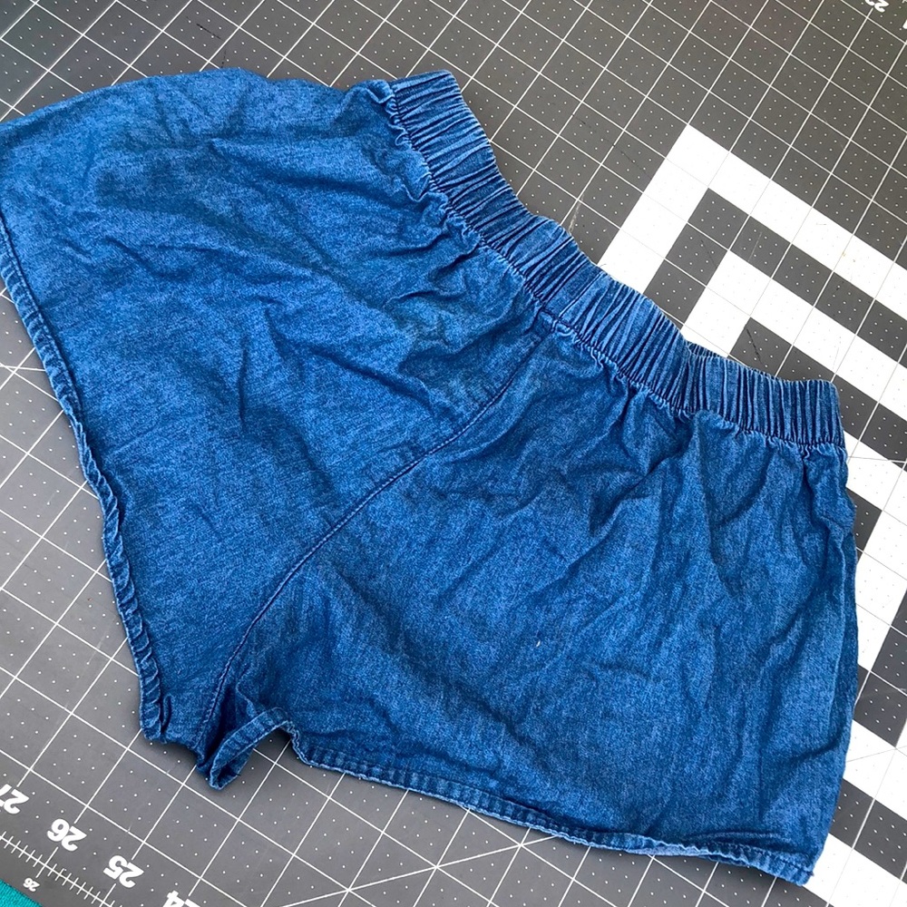 Mini shorts